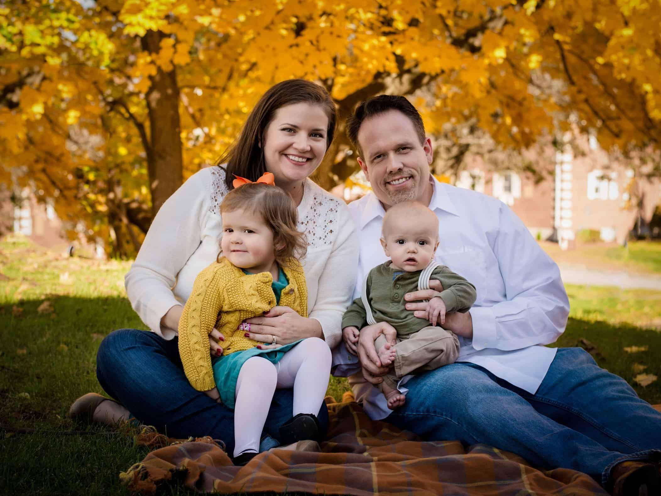 Behind the Scenes of a Family Photoshoot Behind the Scenes of a Family Photoshoot