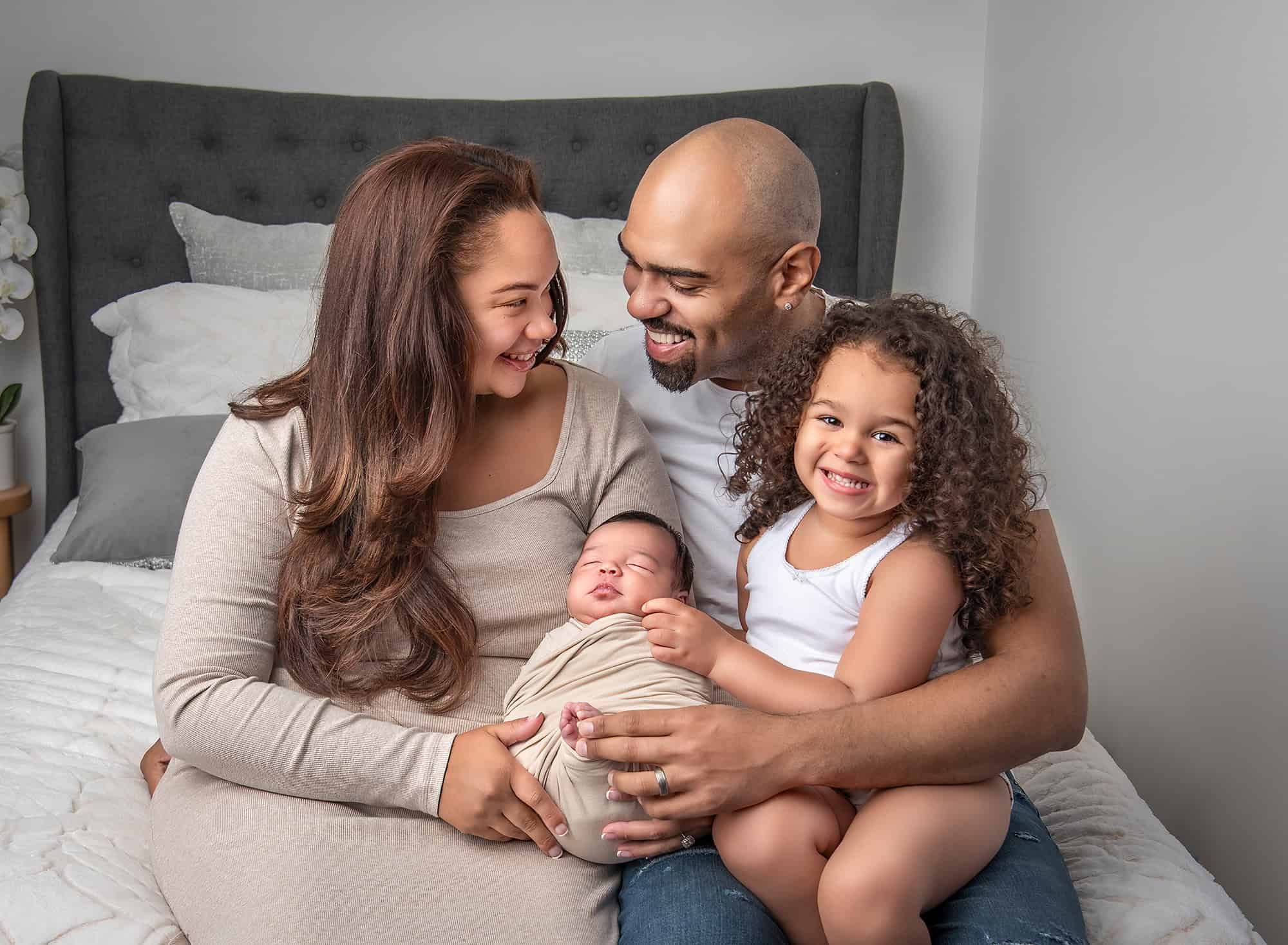 newborn family pictures