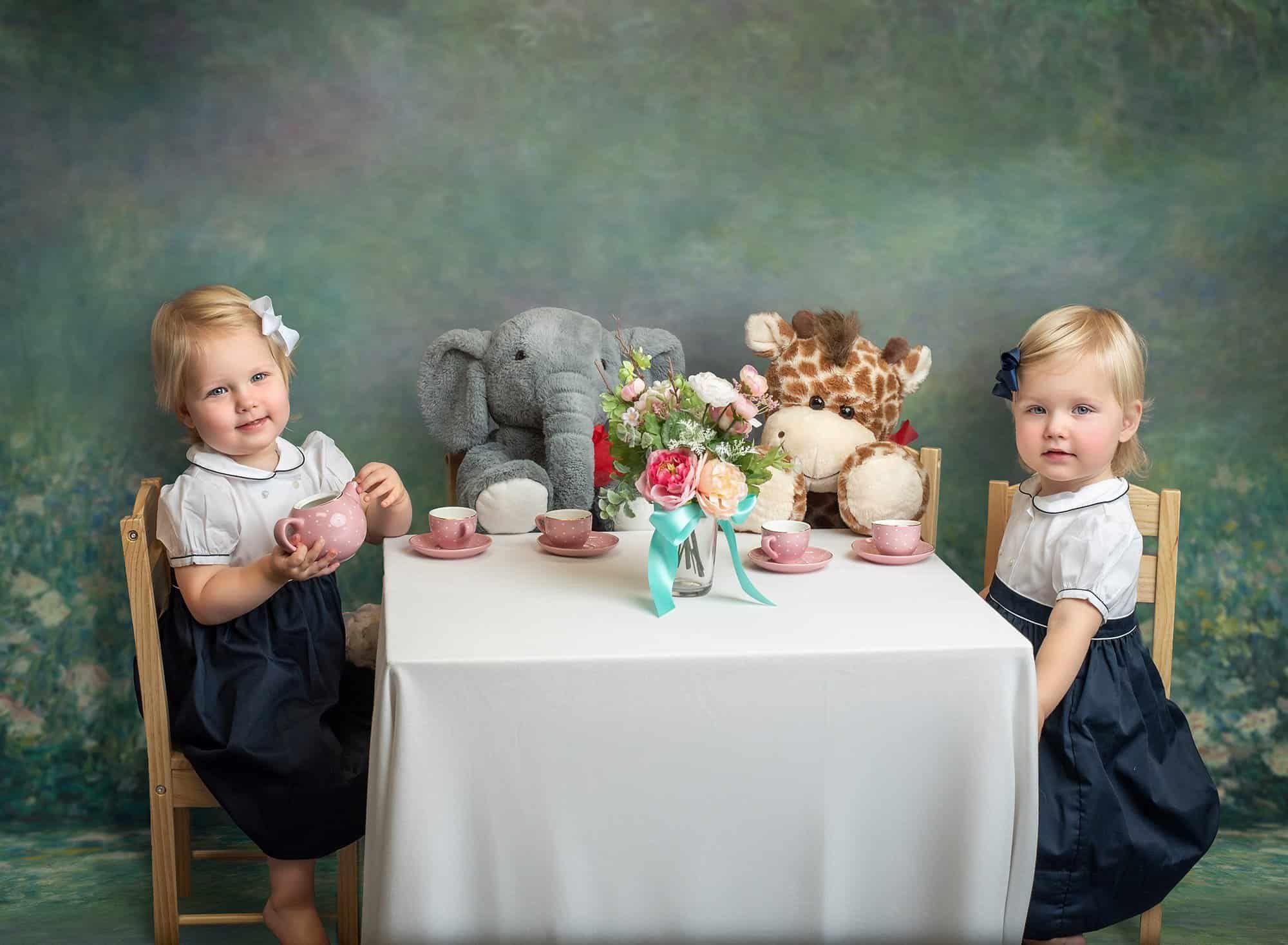 identical twin girls and family photoshoot