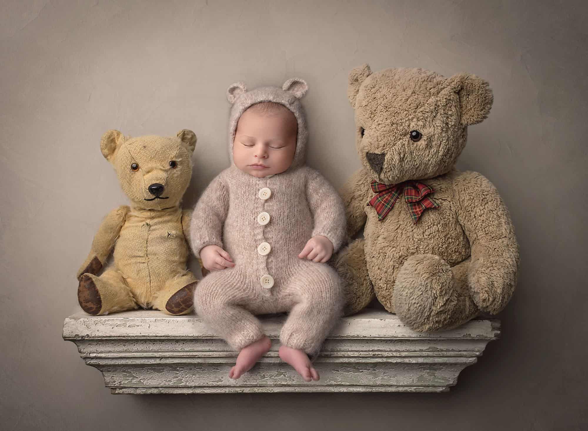 best newborn photographer hartford ct