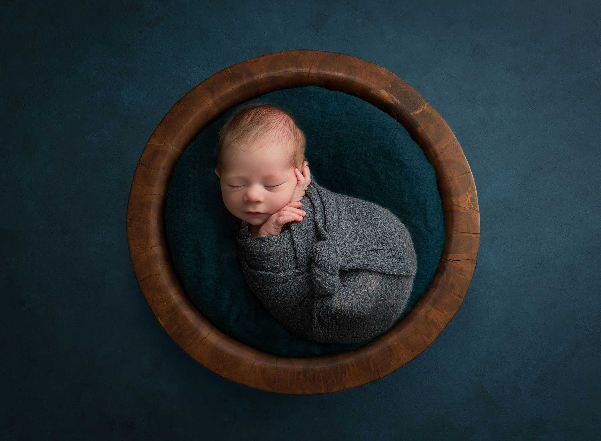 newborn photographer near me