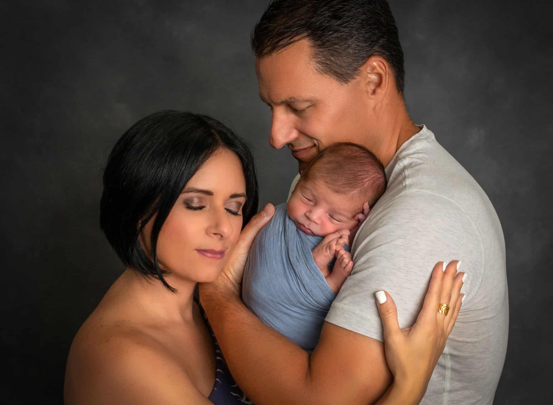 newborn photographer in avon connecticut