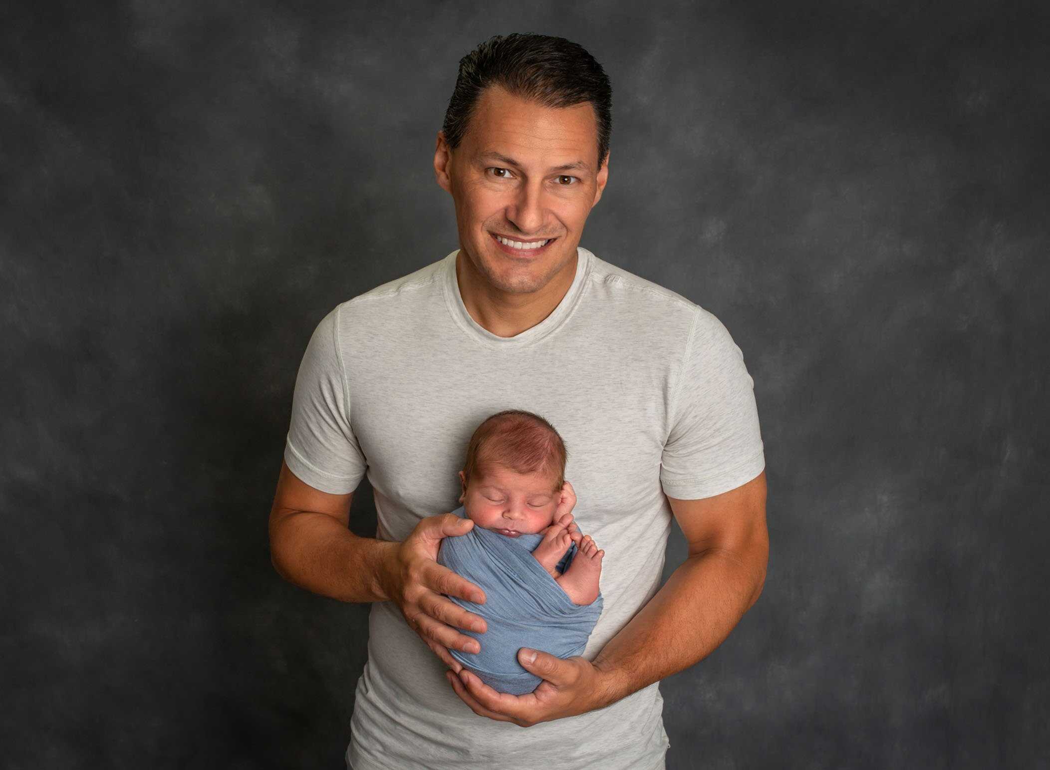 newborn photographer in avon connecticut