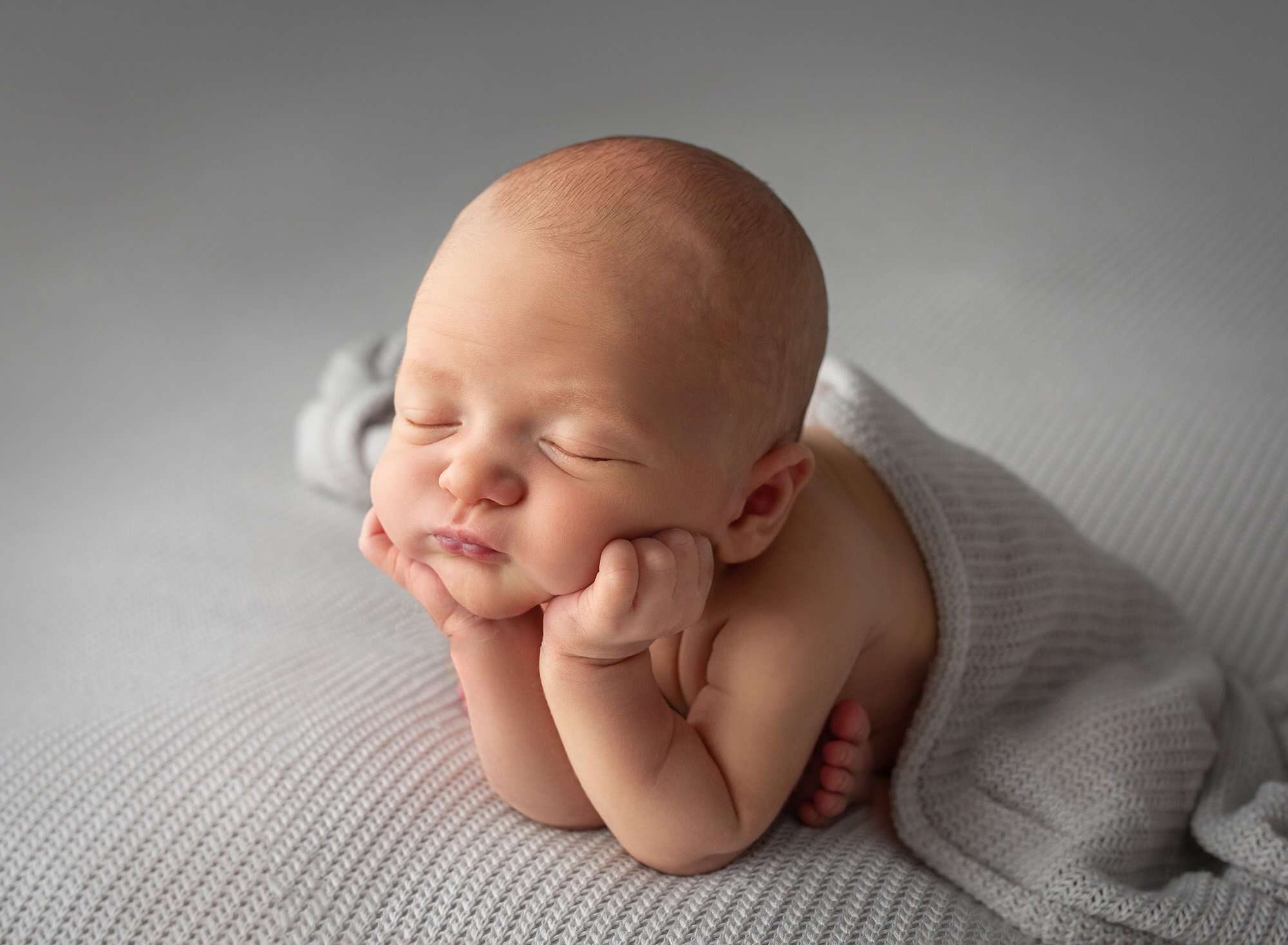 hartford newborn photographer