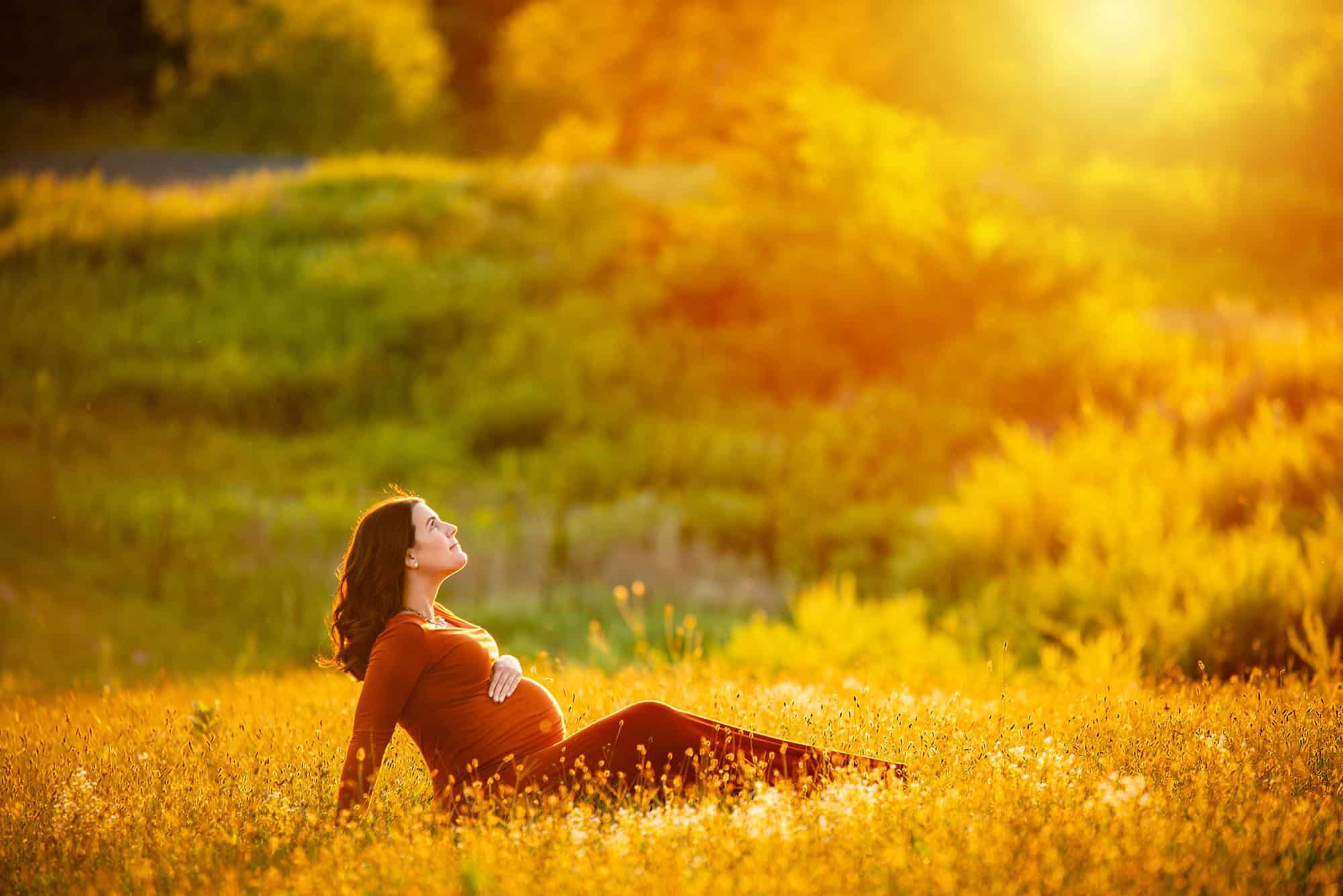 best connecticut maternity photographer