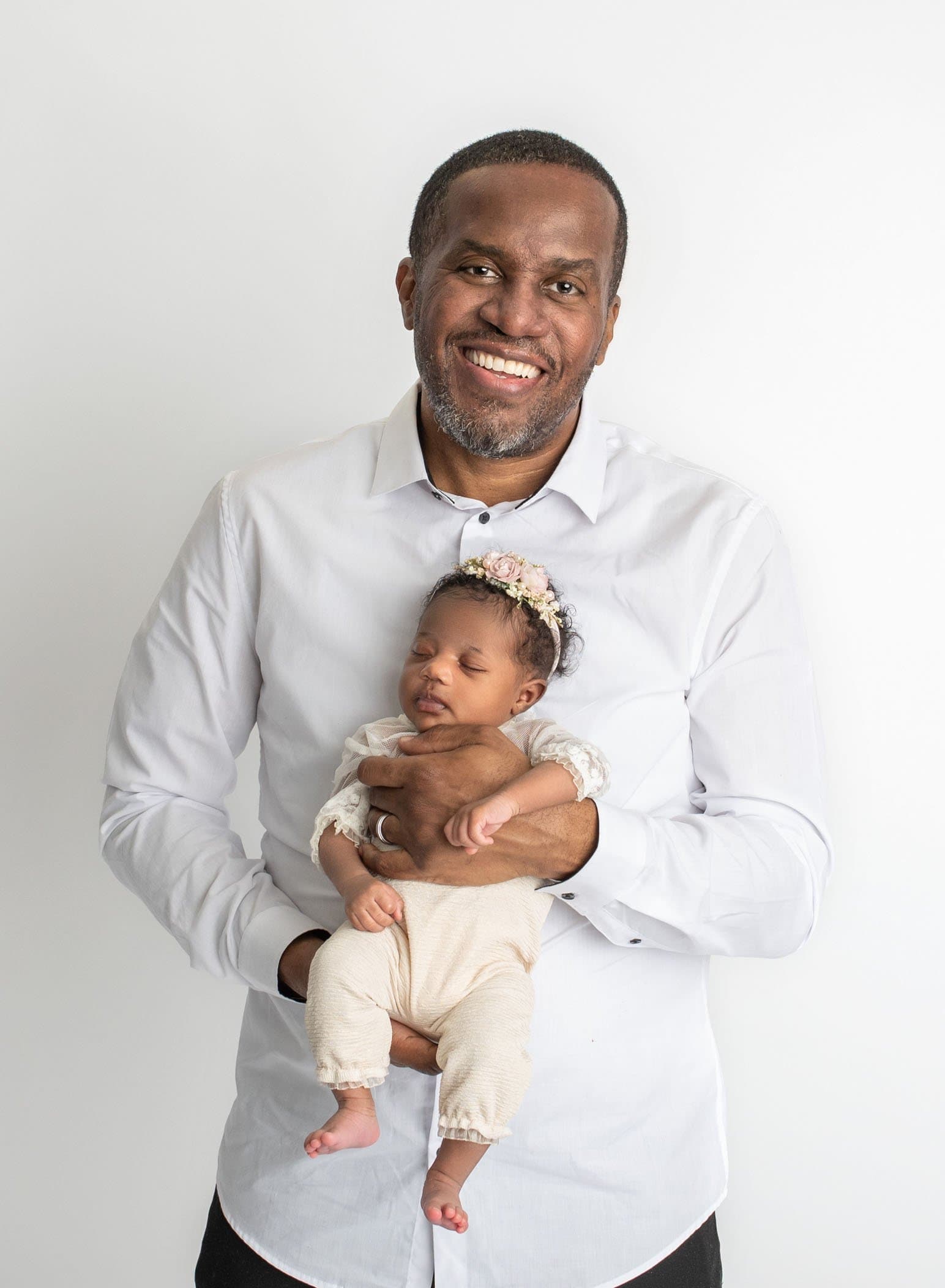 newborn & family portrait studio west hartford ct