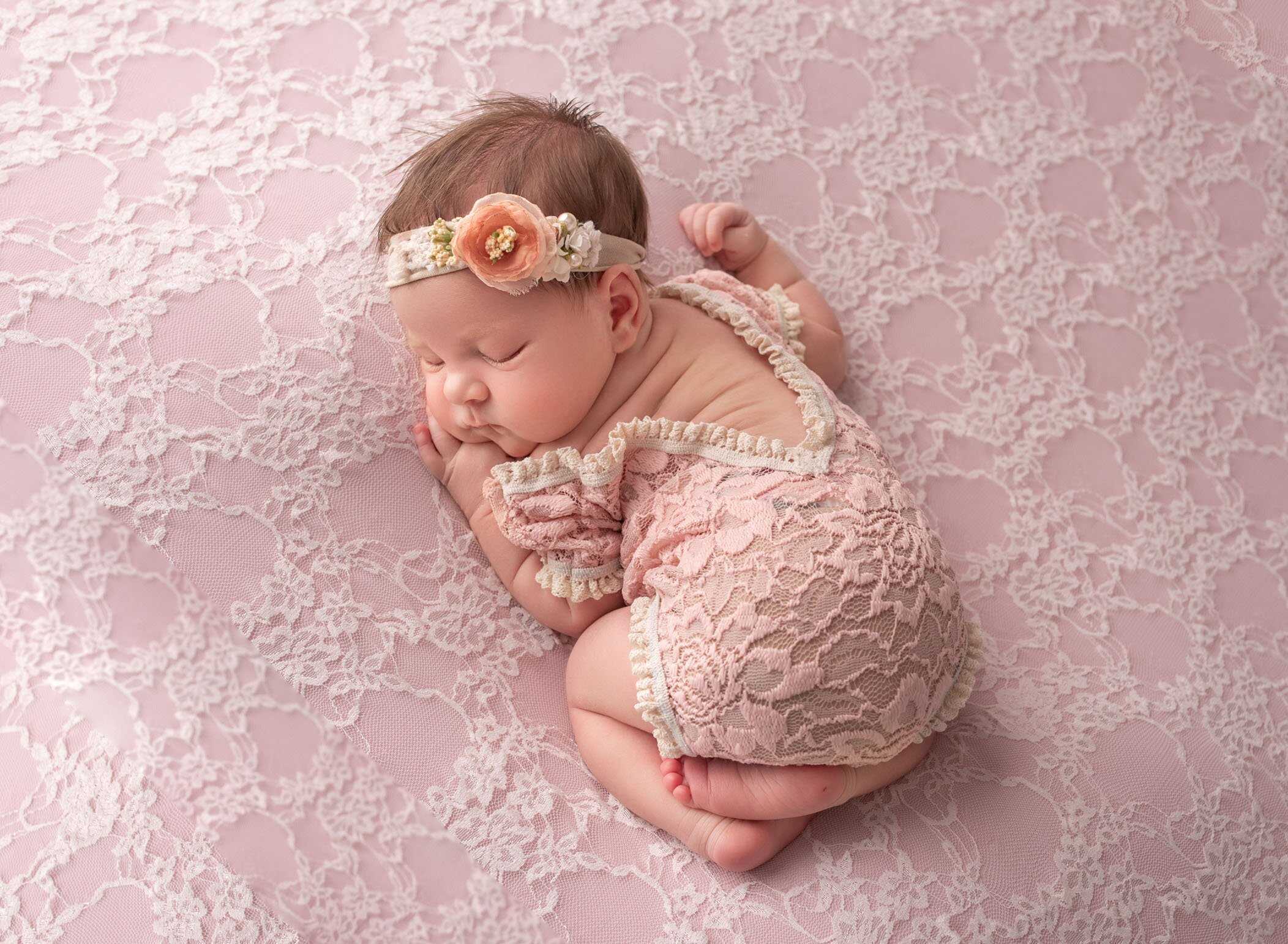 connecticut newborn portrait studio