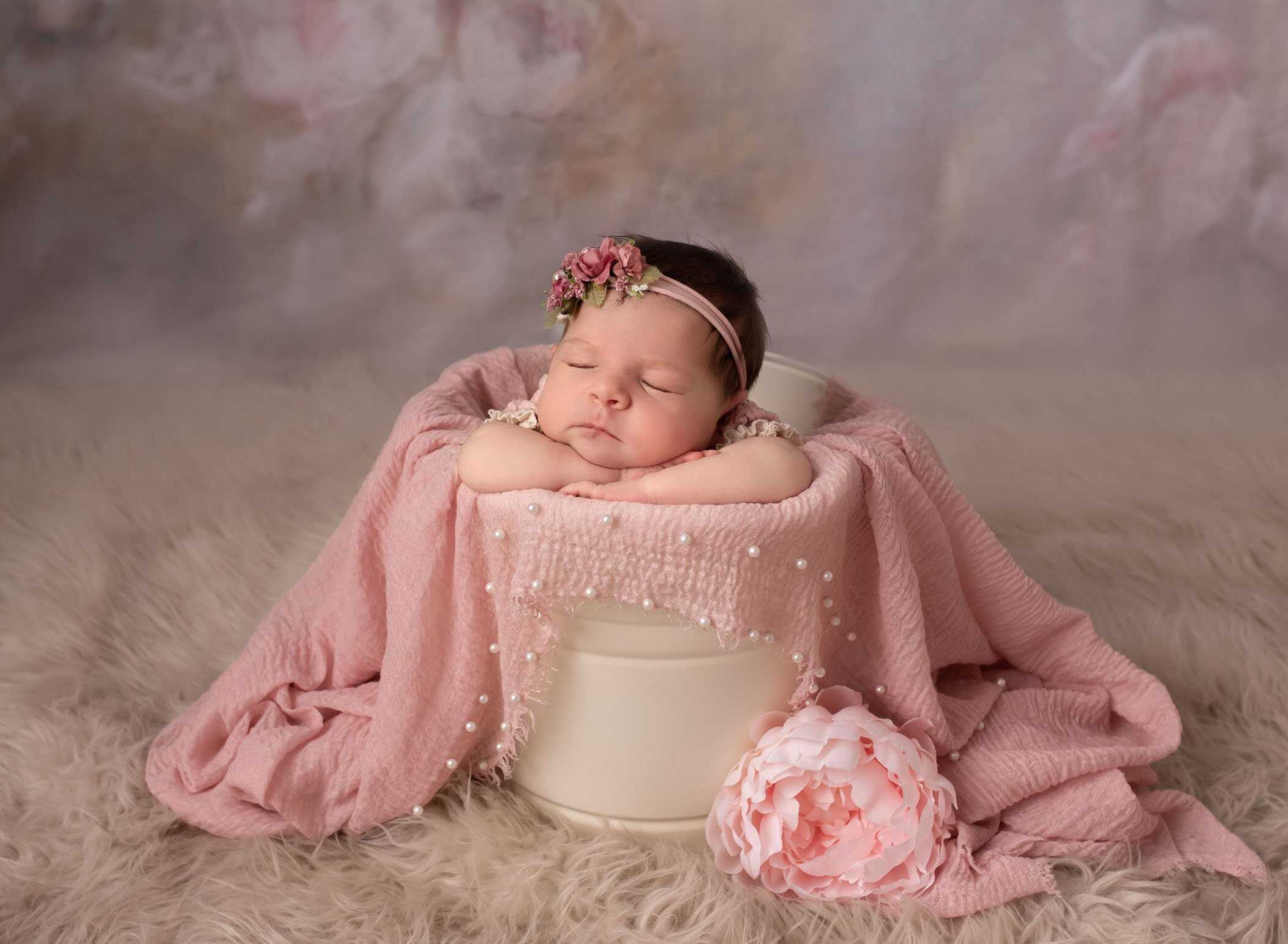 connecticut newborn portrait studio