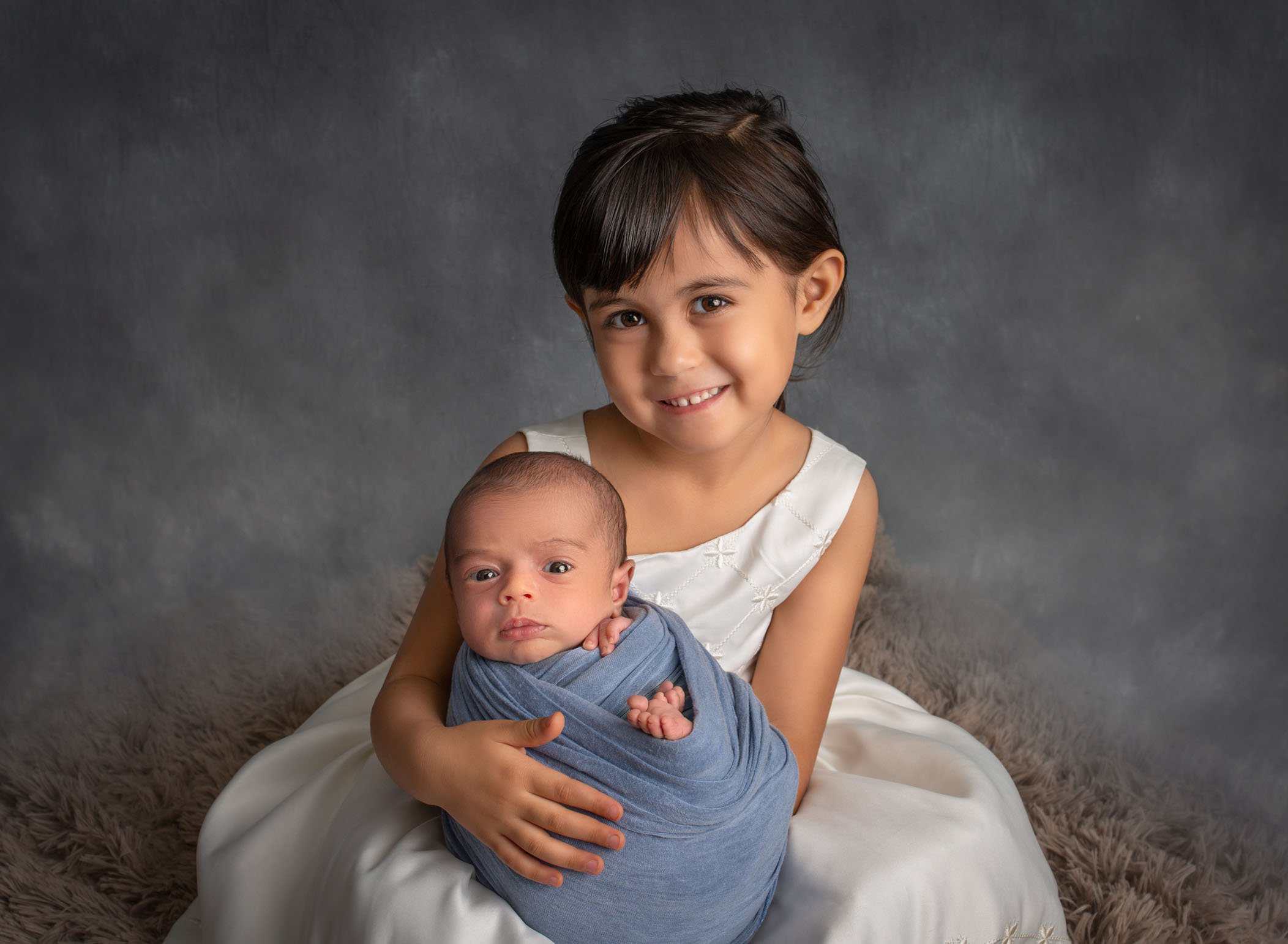 professional newborn photographer in connecticut