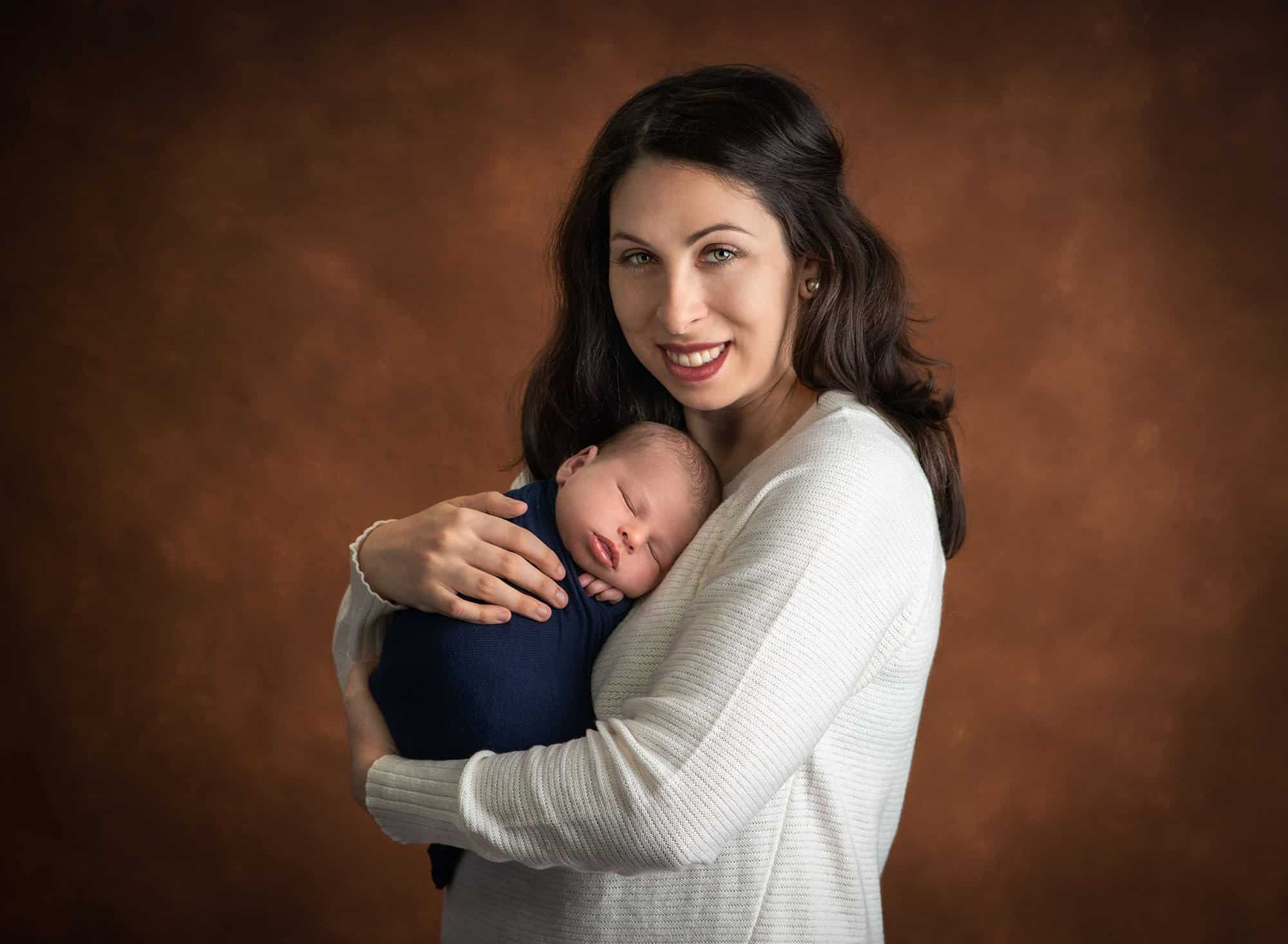 best newborn photographer hartford ct