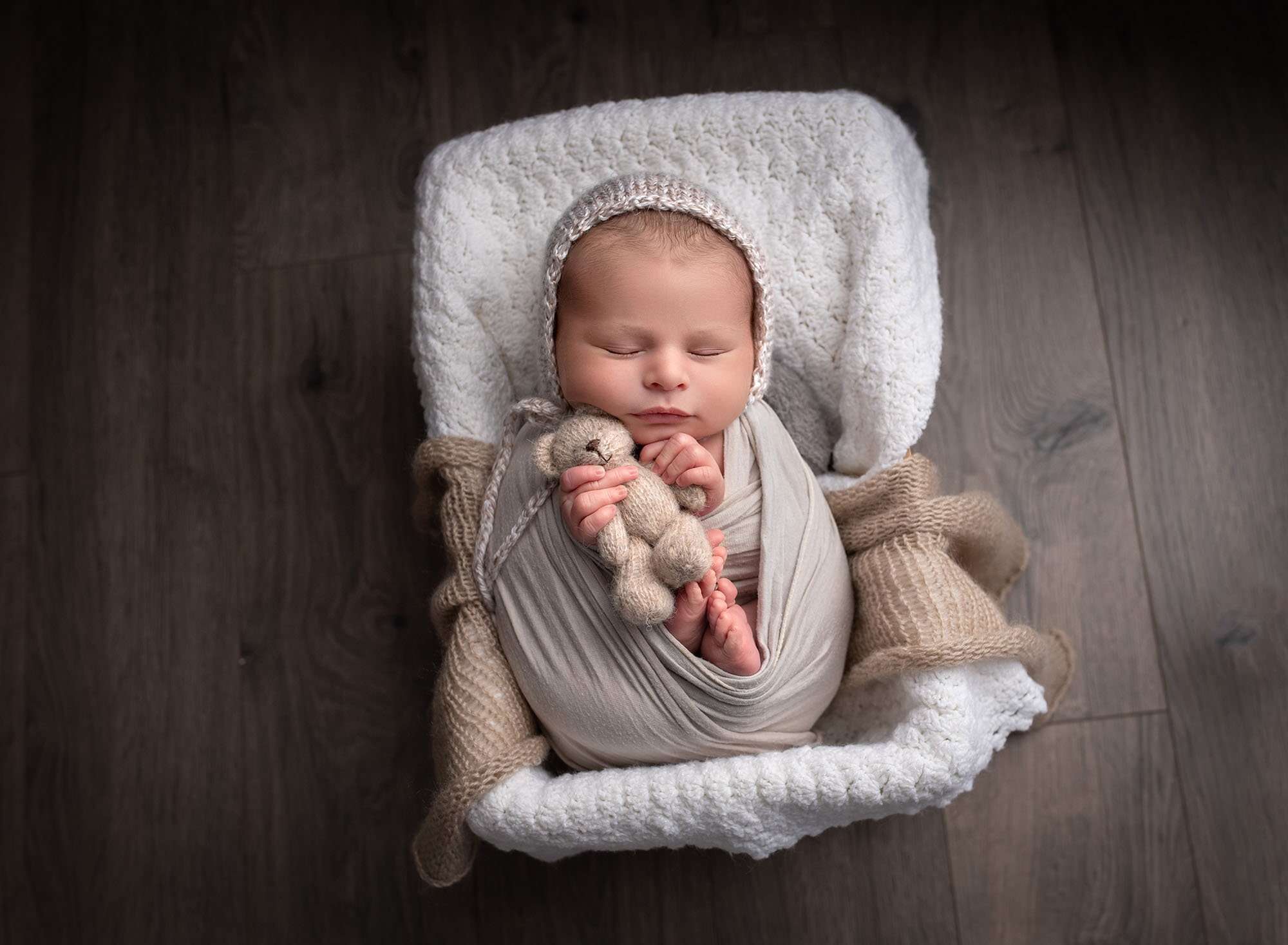 best newborn photographer hartford ct