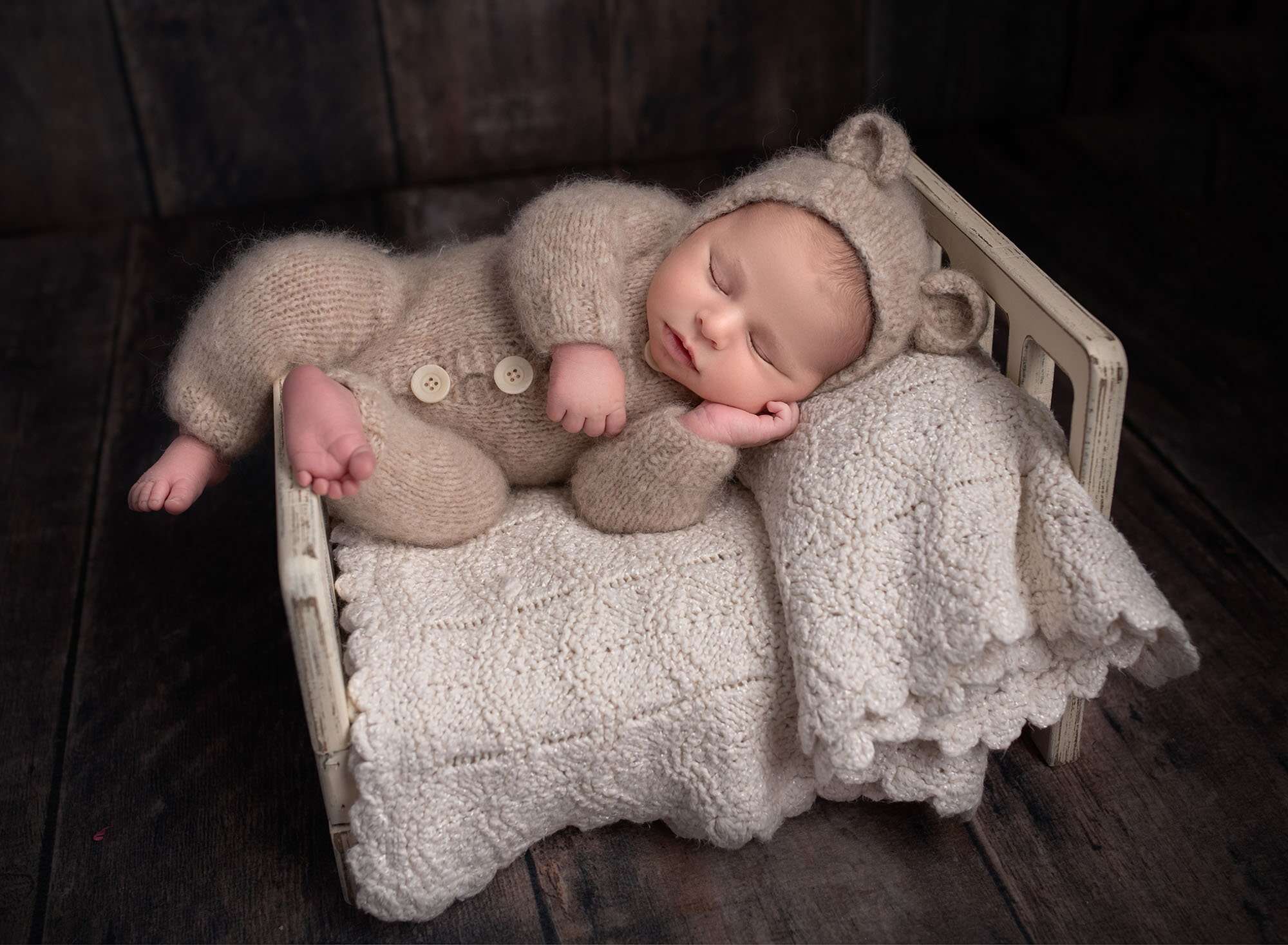 best newborn photographer hartford ct