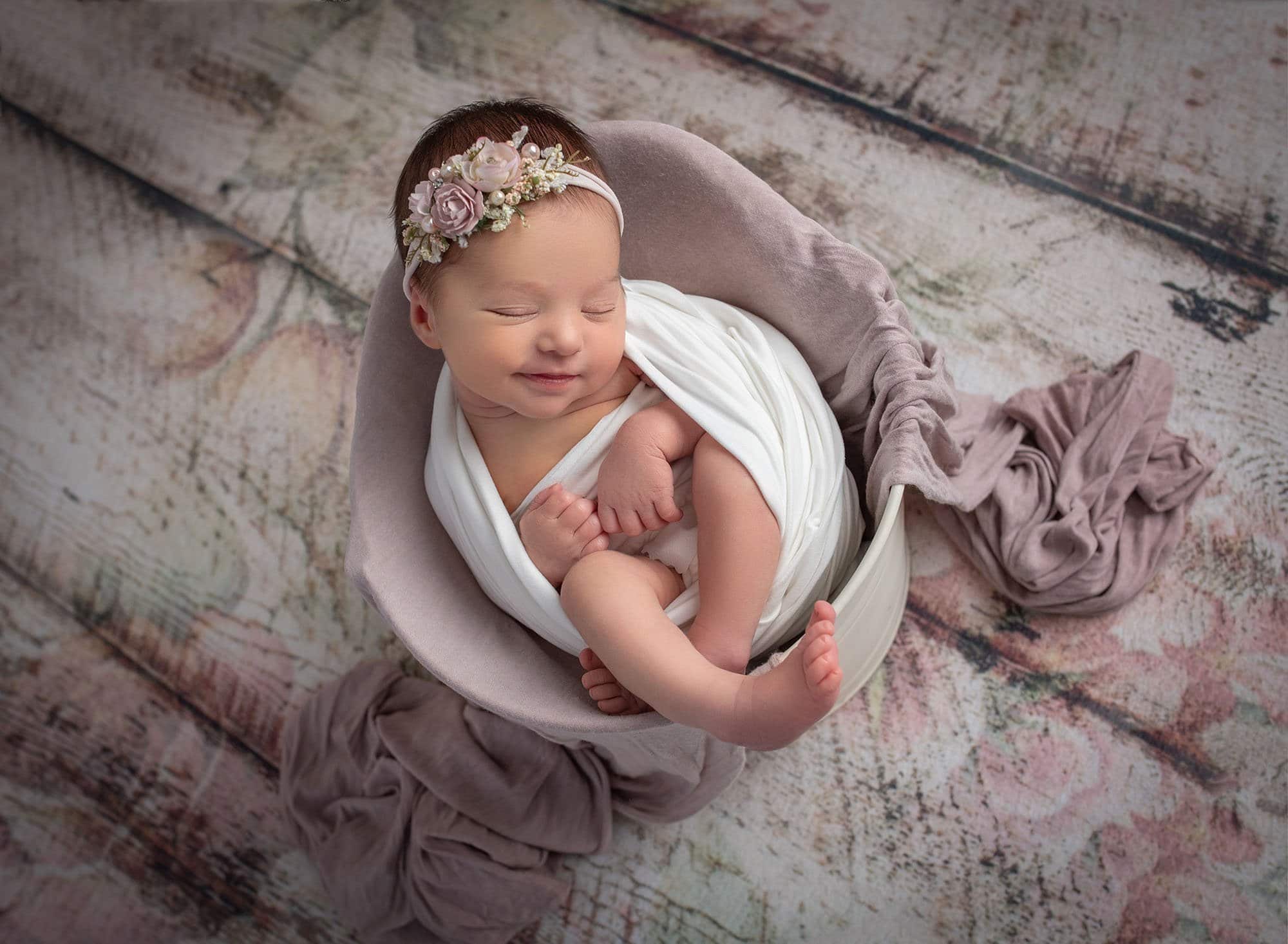 newborn photographer near me in connecticut